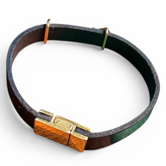 Saint Laurent YSL Cassandre Leather Bracelet Gold Logo Size M w/ Box Dust Bag - Picture 5 of 9